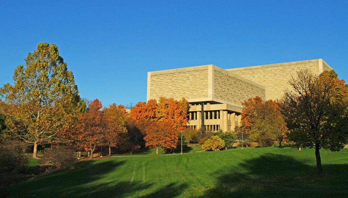 CAPGOWN | Indiana University Undergraduates and Post Graduates Student Housing 