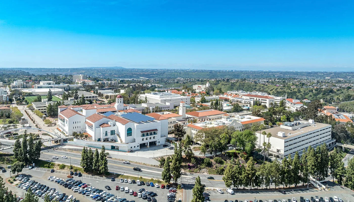 CAPGOWN | San Diego State University Undergraduates and Post Graduates Student Housing 