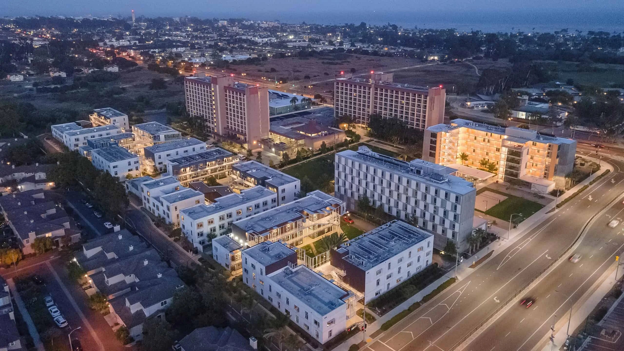 CAPGOWN | UC Santa Barbara Undergraduates and Post Graduates Student Housing