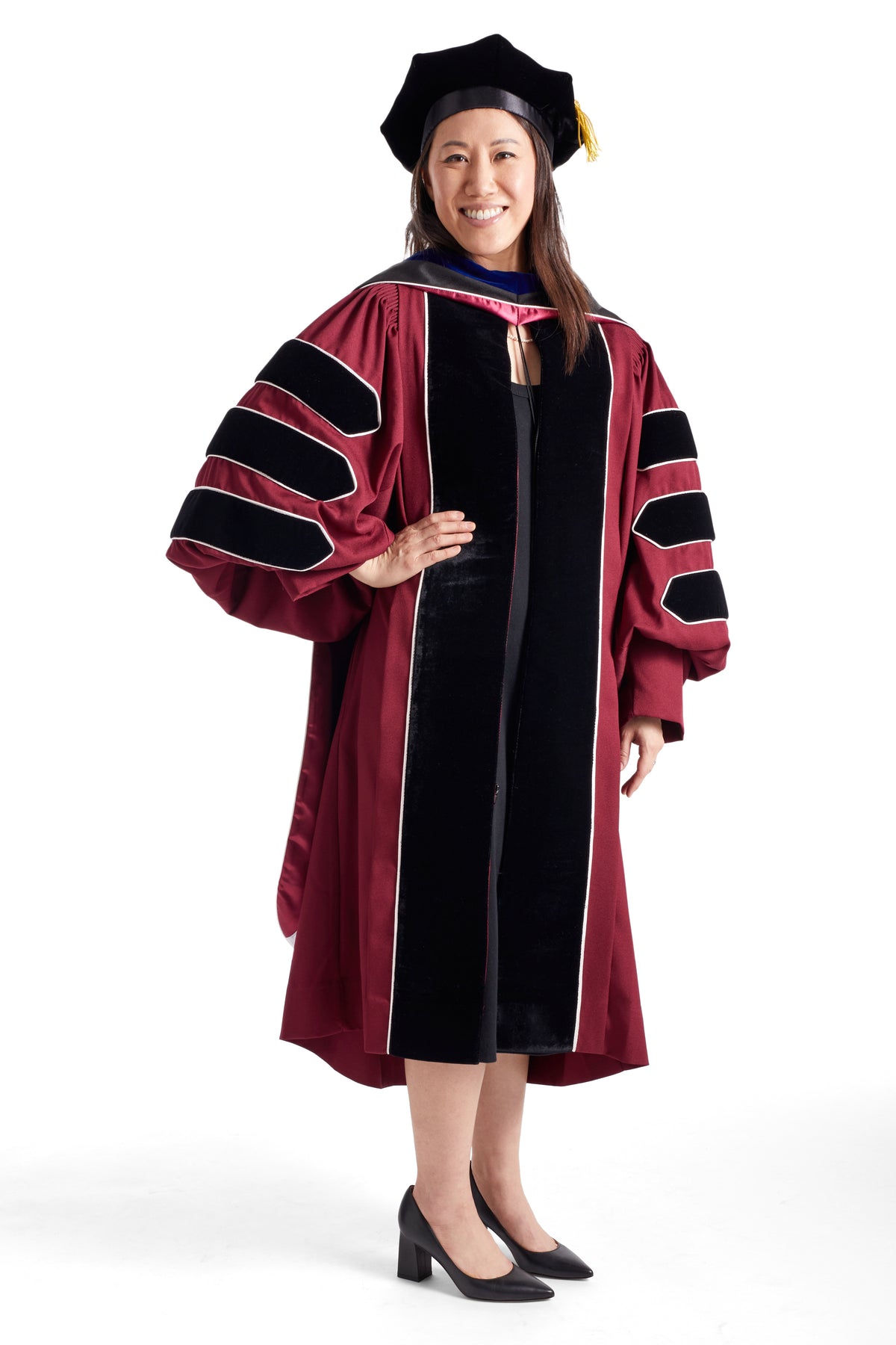 Alquiler completo de Regalia Doctoral para UMass Amherst